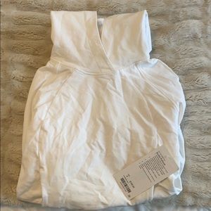NWT LULULEMON WHITE SCUBA SWEATSHIRT